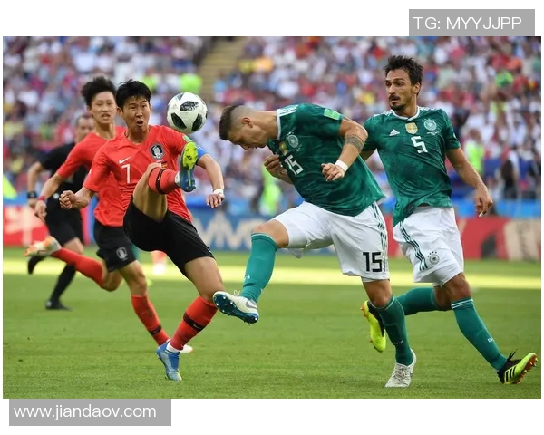 中韩足球对决比分分析及精彩瞬间回顾